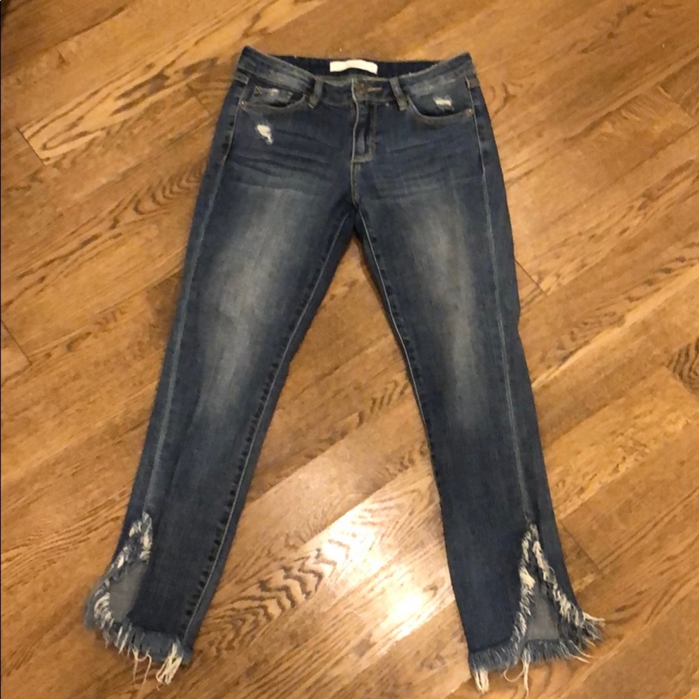 Fray bottom jeans